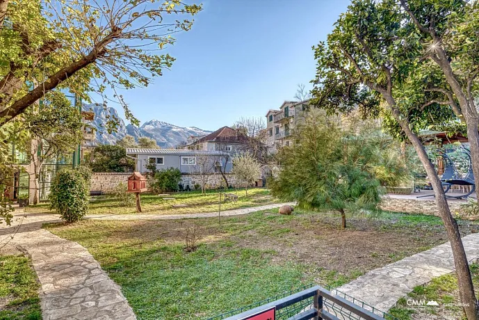 Boka Körfezi Manzaralı Muhteşem Taş Villa Prčanj'da